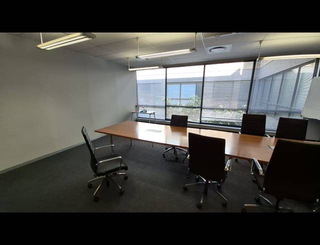 977M² OFFICE TO LET IN SANDTON CENTRAL